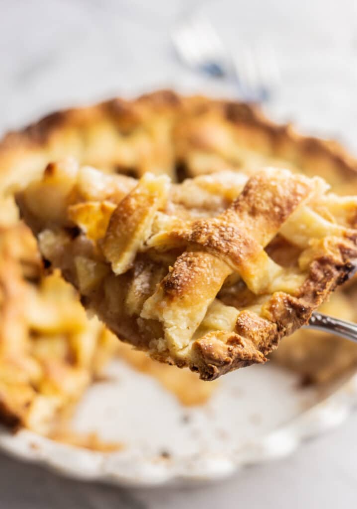 a slice of apple pie
